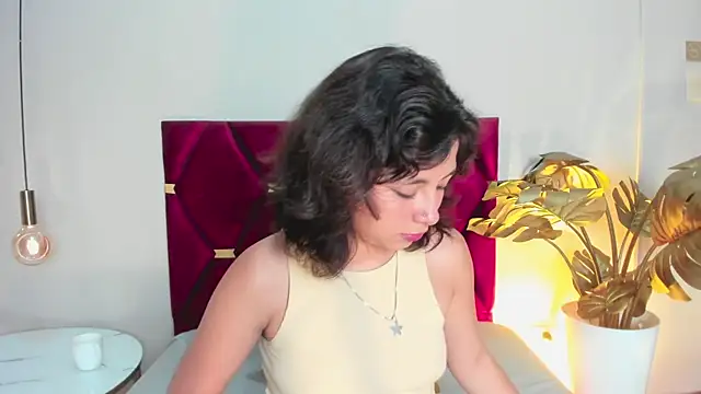 LuciaFerrero online show from October 2025 12:52:02 AM