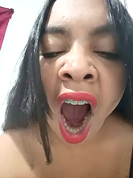 Brendabluee online show from September 2025 10:09:02 PM