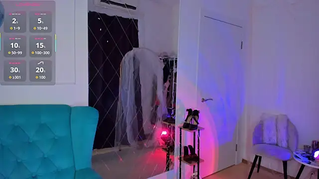 Lina Bennet online show from May 2026 01:44:01 AM