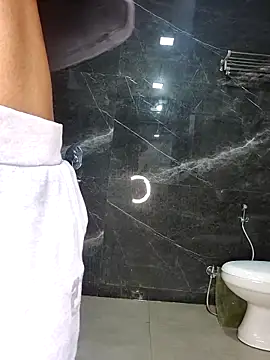 cutieAnkita online show from November 2025 01:04:01 PM