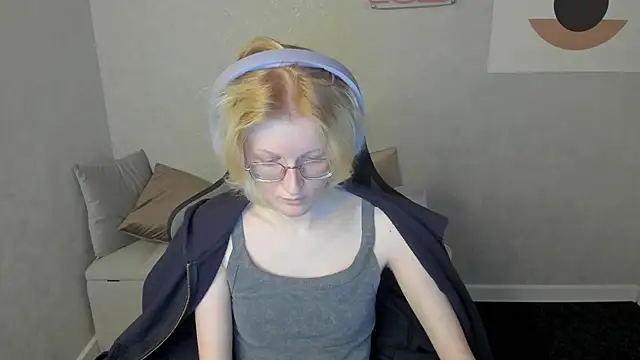 ElizabethHarpper online show from September 2025 08:13:02 AM