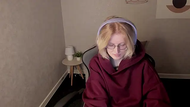 ElizabethHarpper online show from November 2025 01:15:01 AM