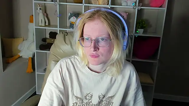 ElizabethHarpper online show from December 2025 12:59:02 AM