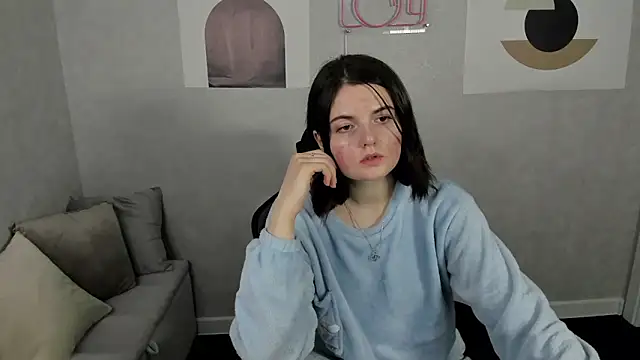 Snapshot of CharlotteMitchell chatting on January 2025 07:59:01 AM CharlotteMitchell online show from January 2025 07:59:01 AM