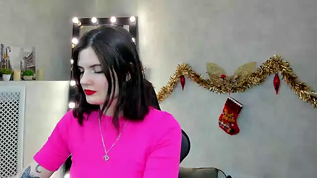 Snapshot of CharlotteMitchell chatting on January 2025 08:41:01 AM CharlotteMitchell online show from January 2025 08:41:01 AM