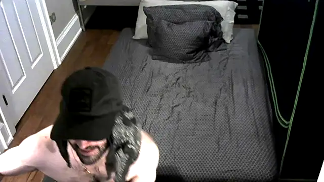 Faded-Solo online show from February 2025 10:52:02 PM