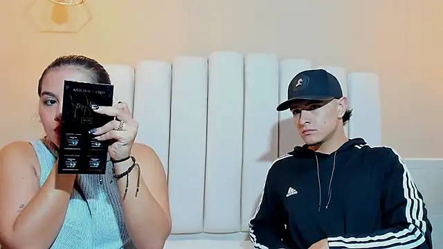 DAVID VICTORIAA online show from February 2025 01:03:01 PM