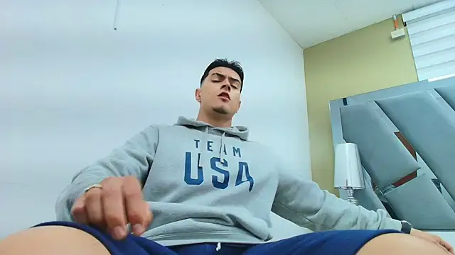 DAVID VICTORIAA online show from April 2026 01:03:01 PM