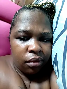 Snapshot of SexyLadyBoosxx chatting on December 2025 06:09:01 AM SexyLadyBoosxx online show from December 2025 06:09:01 AM