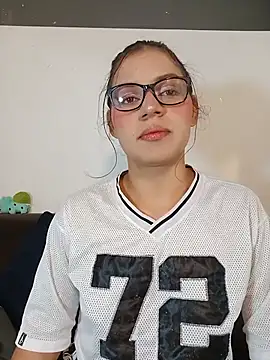 Danni shy online show from July 2026 10:01:02 PM