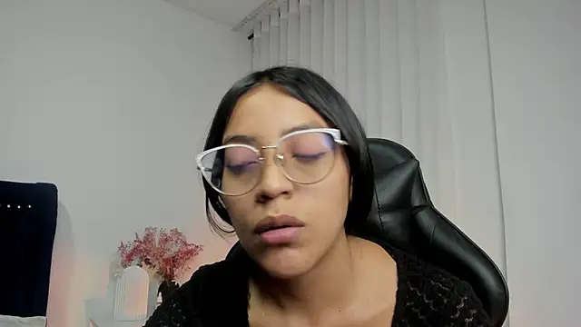 Snapshot of Xewa_ chatting on February 2025 10:39:02 PM Xewa online show from February 2025 10:39:02 PM