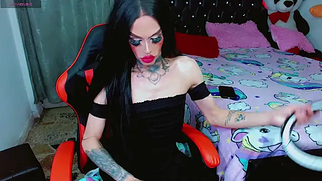 Alextwink online show from November 2025 06:30:01 PM