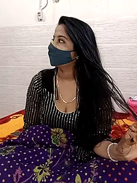 Snapshot of Best-Couple chatting on January 2026 05:44:01 AM Best-Couple online show from January 2026 05:44:01 AM