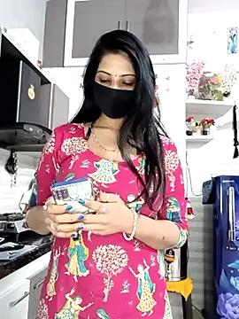 Snapshot of Best-Couple chatting on February 2026 03:55:02 AM Best-Couple online show from February 2026 03:55:02 AM