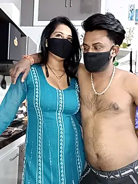 Snapshot of Best-Couple chatting on March 2026 08:19:01 AM Best-Couple online show from March 2026 08:19:01 AM