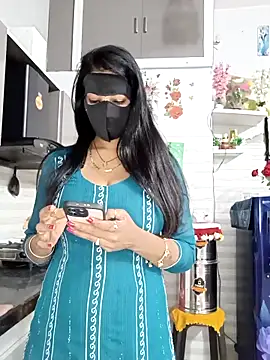 Snapshot of Best-Couple chatting on March 2026 02:55:02 AM Best-Couple online show from March 2026 02:55:02 AM