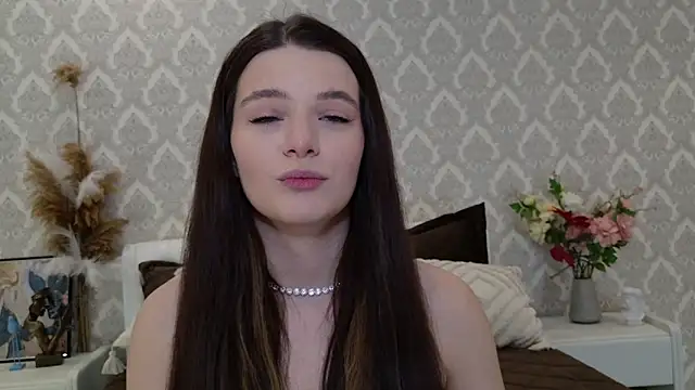 Snapshot of Nellie_Medina chatting on January 2025 10:08:02 PM Nellie Medina online show from January 2025 10:08:02 PM