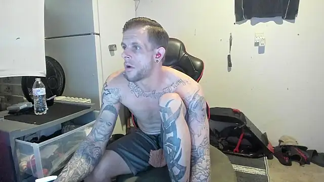 JamesMichael88 online show from March 2025 07:01:02 PM