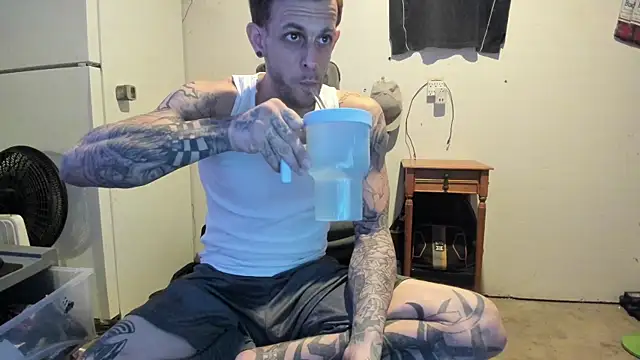 JamesMichael88 online show from March 2025 02:45:01 PM