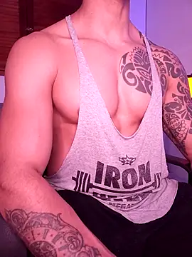 Joylopez fit online show from November 2025 02:16:01 PM