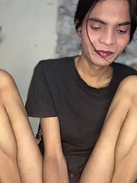 Enna Zarza  online show from April 2026 06:18:02 AM