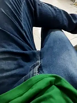 fredfgr online show from March 2026 09:35:01 AM