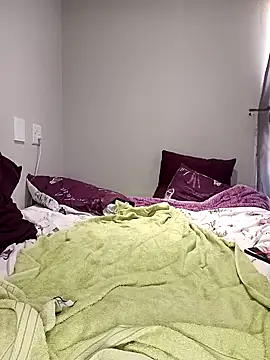 Thando04 online show from January 2025 12:18:01 PM