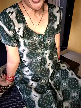 lovelygirl4567 online show from September 2025 05:11:02 AM