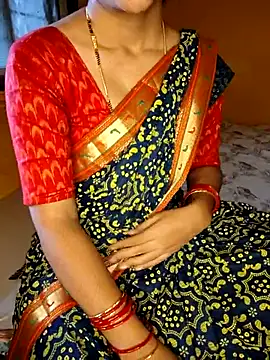 lovelygirl4567 online show from October 2025 05:16:02 AM