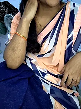 lovelygirl4567 online show from December 2025 04:35:01 PM