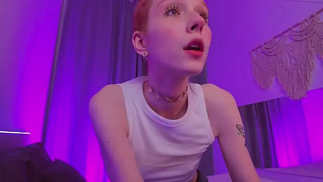 Snapshot of Iris_Pastels chatting on February 2025 01:30:02 PM Iris Pastels online show from February 2025 01:30:02 PM