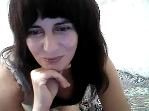Snapshot of Amalia_Cori chatting on January 2025 09:35:02 PM Amalia Cori online show from January 2025 09:35:02 PM