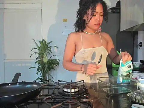 bronwgirl69 online show from October 2025 02:34:01 AM