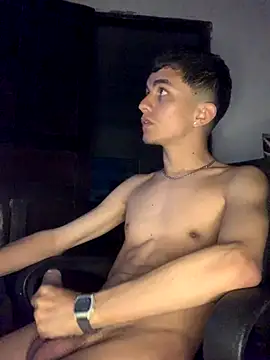 Snapshot of gabrielzinnnn085 chatting on September 2025 09:26:01 PM gabrielzinnnn085 online show from September 2025 09:26:01 PM