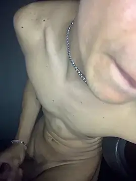 Snapshot of gabrielzinnnn085 chatting on October 2025 09:56:01 PM gabrielzinnnn085 online show from October 2025 09:56:01 PM