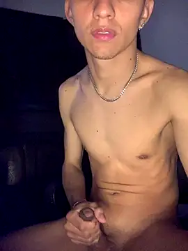 Snapshot of gabrielzinnnn085 chatting on October 2025 02:47:02 AM gabrielzinnnn085 online show from October 2025 02:47:02 AM