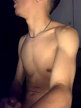 Snapshot of gabrielzinnnn085 chatting on October 2025 08:59:02 PM gabrielzinnnn085 online show from October 2025 08:59:02 PM