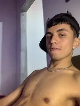 gabrielzinnnn085 online show from November 2025 08:29:01 PM