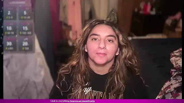 Snapshot of mamifresita chatting on June 2026 05:23:01 AM mamifresita online show from June 2026 05:23:01 AM