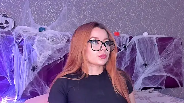 Snapshot of LiaCathaleya chatting on October 2025 08:20:02 PM LiaCathaleya online show from October 2025 08:20:02 PM