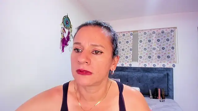 sofi saliva2511 online show from March 2026 06:45:02 PM