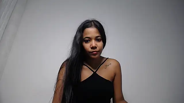 Snapshot of kathypiercee chatting on April 2026 11:37:02 PM kathypiercee online show from April 2026 11:37:02 PM