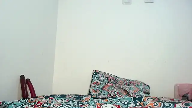 Snapshot of Stormy_77 chatting on March 2025 01:27:02 AM Stormy 77 online show from March 2025 01:27:02 AM
