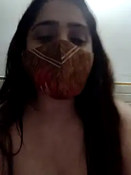 shreya1765 online show from March 2025 05:43:02 AM