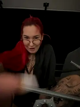 Mia-Fuchs online show from September 2025 11:28:02 PM