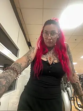 Mia-Fuchs online show from April 2026 10:56:02 PM