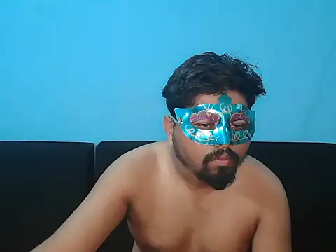 Snapshot of Desi_Heat chatting on April 2026 03:04:01 PM Desi Heat online show from April 2026 03:04:01 PM