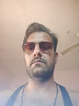 MAGNETICDADDY8 online show from November 2025 08:04:02 AM