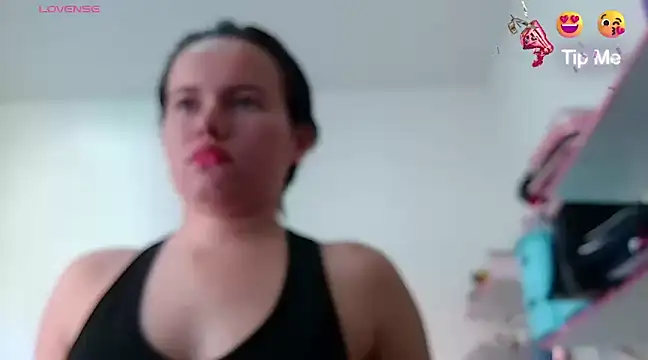 camillebr online show from January 2025 05:35:01 PM