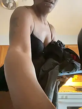 Yoshibaby2670 online show from February 2025 02:10:02 PM